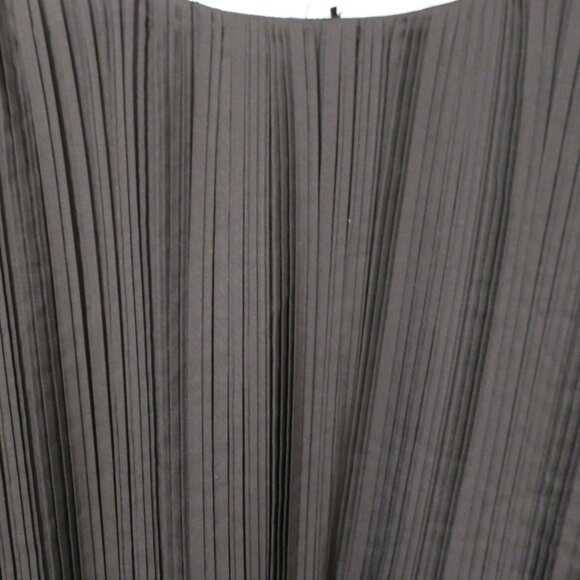 Pamela Milano Blouse Women's Pinch Pleated Black Taffeta Size S NWT - Picture 3 of 6